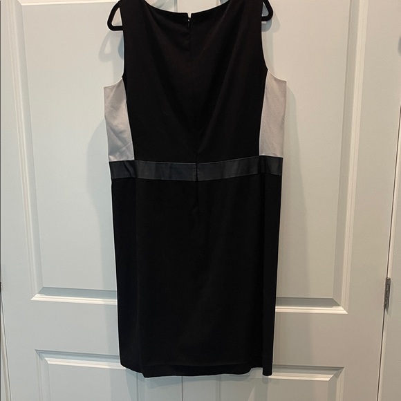 Lauren Ralph Lauren color block sheath dress with faux leather accent size 18W - Picture 5 of 6